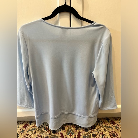 Nice pale blue Ann Taylor Blouse - Picture 5 of 5